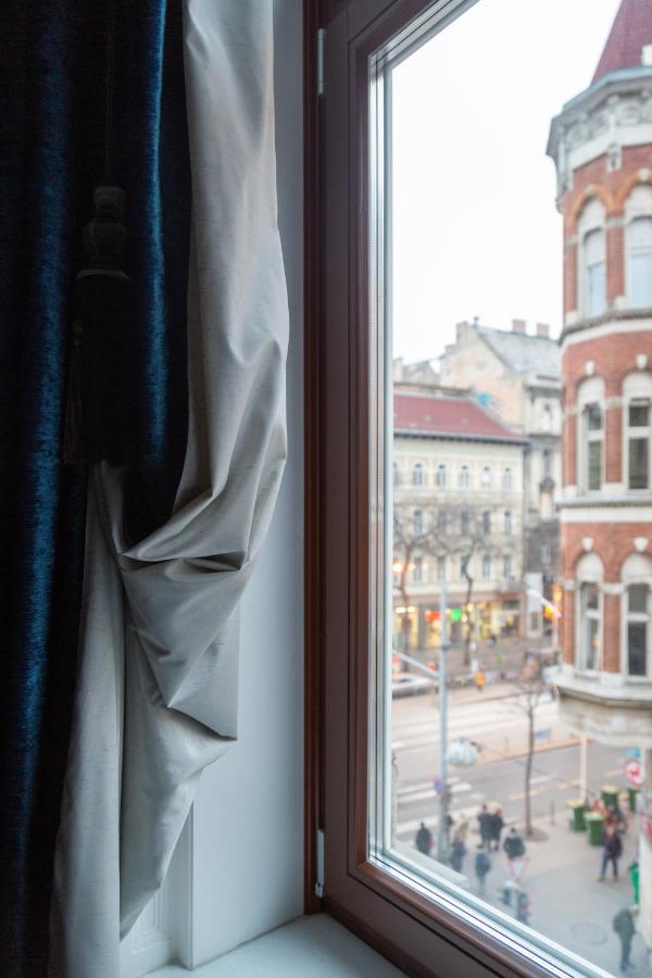 Luxury Apartment With Balcony Next To The New York Cafe Budapest Exterior photo